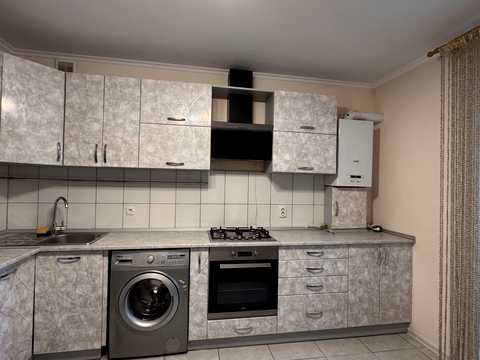 квартира за адресою Зодчих вул., 11