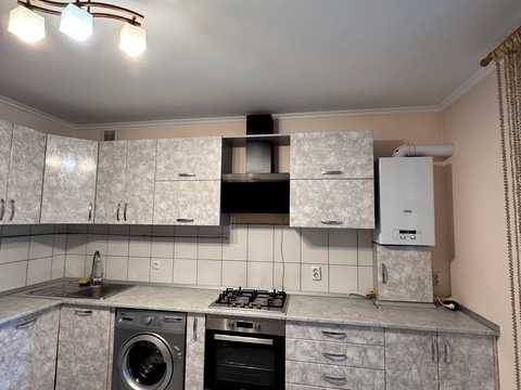 квартира за адресою Зодчих вул., 11