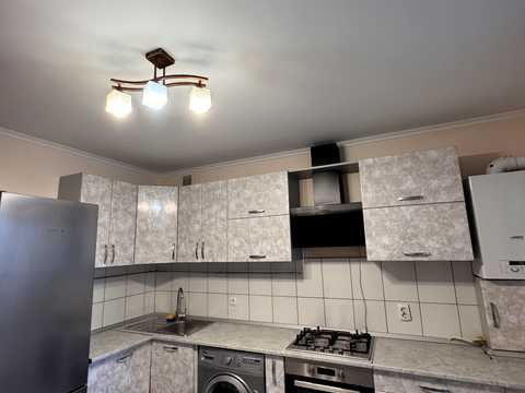 квартира за адресою Зодчих вул., 11