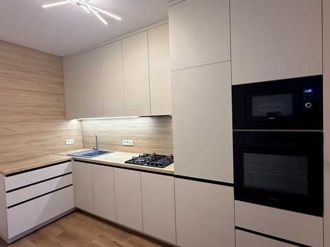 квартира по адресу Межова ул., 7