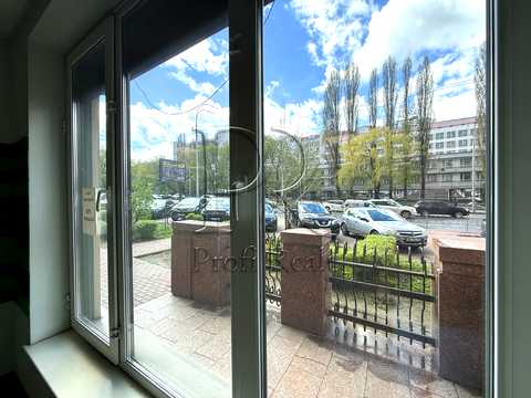 коммерческая по адресу Вячеслава Черновола ул., 27