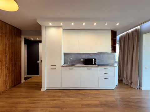 1878217436713137