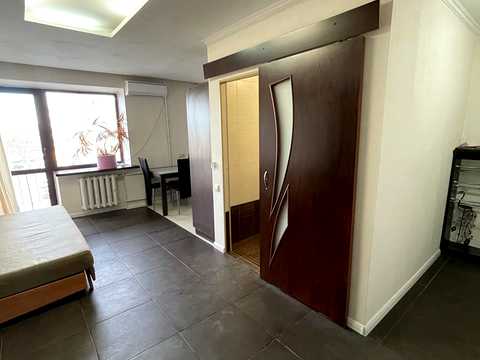 квартира за адресою Леоніда Каденюка просп. (Юрія Гагаріна), 20А