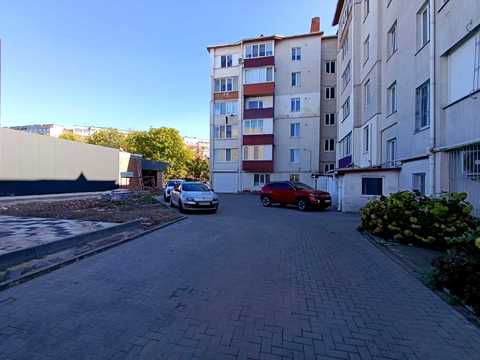 комерційна за адресою Романа Шухевича вул. (Курчатова), 6/2A
