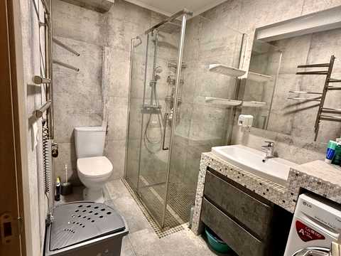 квартира за адресою Академіка Корольова вул., 48/1