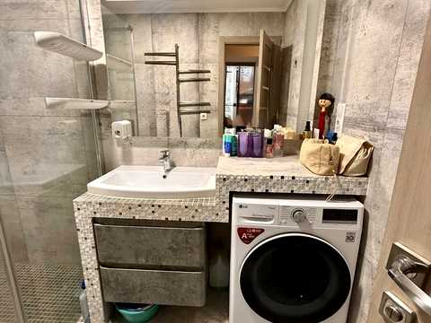 квартира за адресою Академіка Корольова вул., 48/1