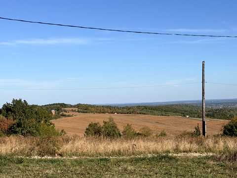 ділянка за адресою с. Ластівці, 