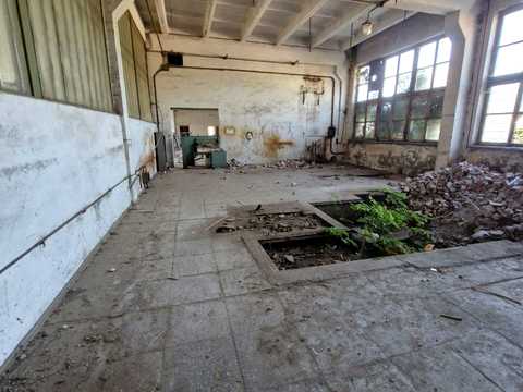 комерційна за адресою Свалява, Латорична, 13 А
