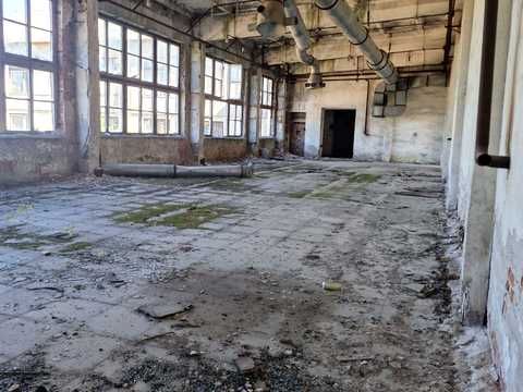 комерційна за адресою Свалява, Латорична, 13 А