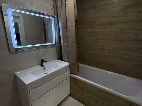 квартира за адресою Олени Теліги вул., 18