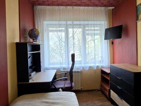 квартира за адресою Листопадна вул., 8