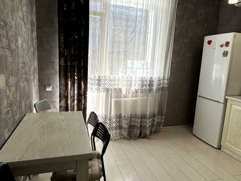 квартира за адресою Середньофонтанська вул., 35