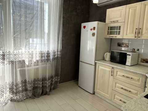 квартира за адресою Середньофонтанська вул., 35