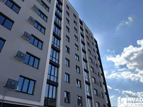 комерційна за адресою Гетьмана Петра Дорошенка вул., (Будинок)