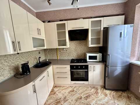 квартира за адресою Бурштинова вул., 4