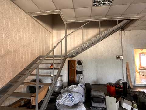 комерційна за адресою смт. Стрижавка, Будівельна, 1