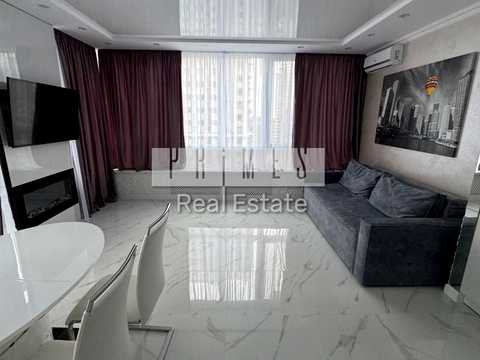 квартира за адресою Андрія Верхогляда вул. (Михайла Драгомирова), 2