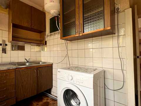 квартира за адресою Остапа Вишні вул., 7