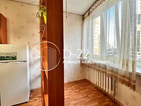 квартира за адресою Срібнокільська вул., 1