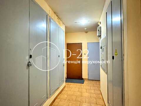квартира за адресою Срібнокільська вул., 1