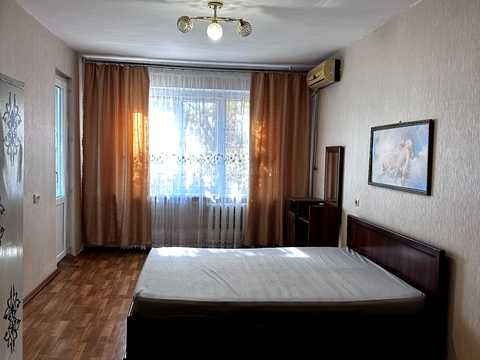 квартира за адресою Давида Ойстраха вул. (Затонського), 8