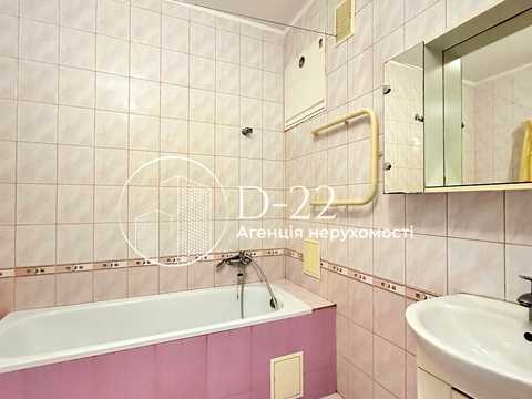 квартира за адресою Срібнокільська вул., 1