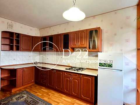 квартира за адресою Срібнокільська вул., 1