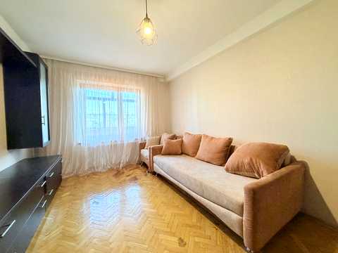 квартира за адресою Київ, Ореста Левицького вул. (Академіка Курчатова), 23
