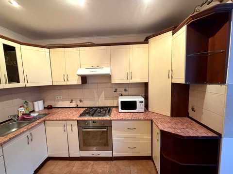 квартира за адресою Крайна вул., 1