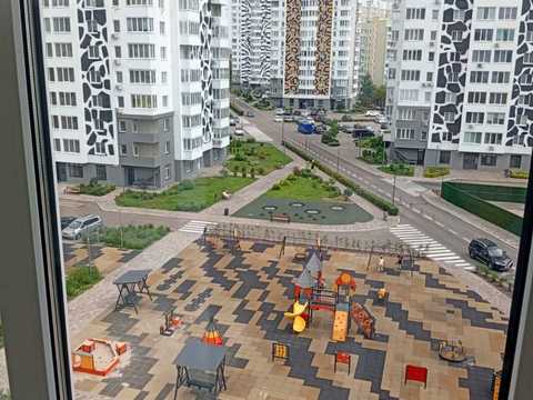 квартира за адресою Бровари, Павла Чубинського вул., 15