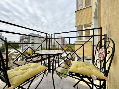 квартира за адресою Михайла Лушпи просп. (Космонавтів), 5 к27