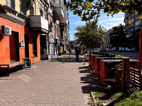 комерційна за адресою Велика Васильківська вул. (Червоноармійська), 95