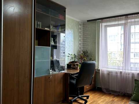 квартира по адресу Николая Ушакова ул., 4