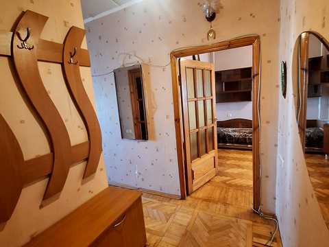 квартира за адресою Лабораторна вул., 46