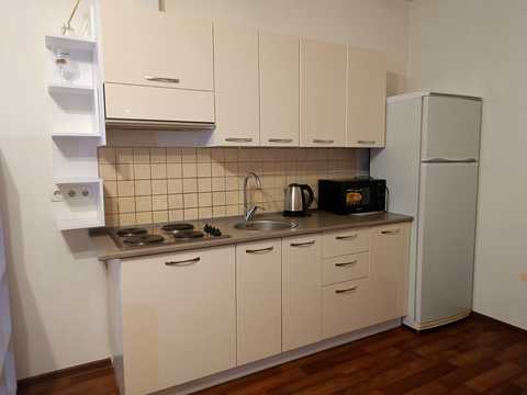 квартира за адресою Анни Ахматової вул., 43