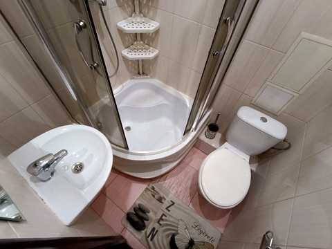квартира за адресою Анни Ахматової вул., 43