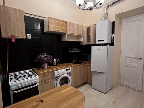 квартира за адресою Шептицьких вул., 18