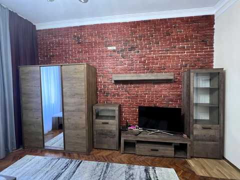 квартира за адресою Шептицьких вул., 18