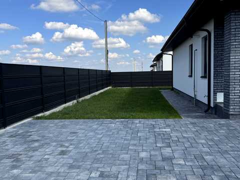 будинок за адресою Дружня