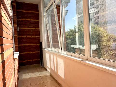 квартира за адресою Ревуцького вул., 9