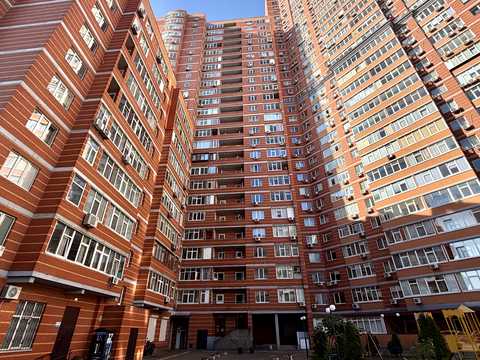 квартира за адресою Ревуцького вул., 9