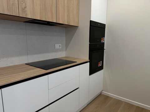 квартира за адресою Романа Левицького вул., 4