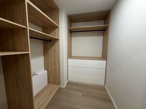 квартира за адресою Романа Левицького вул., 4