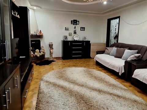 квартира за адресою смт. Велика Березовиця, Микулинецький пров., 6