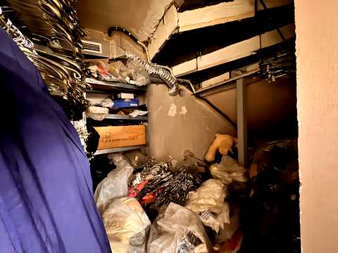 комерційна за адресою Дорогожицька вул., 13