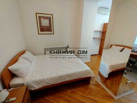 квартира за адресою Івана Франка вул., 22/24