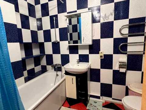 квартира за адресою Драгоманова вул., 40-Е