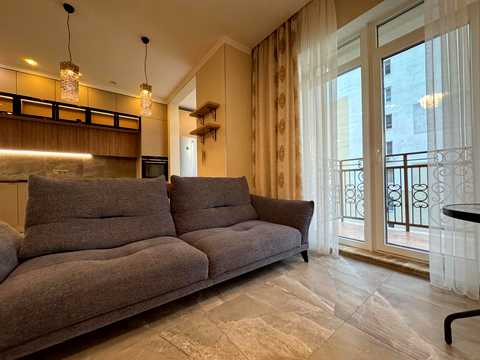квартира за адресою Італійський бульв., 1г