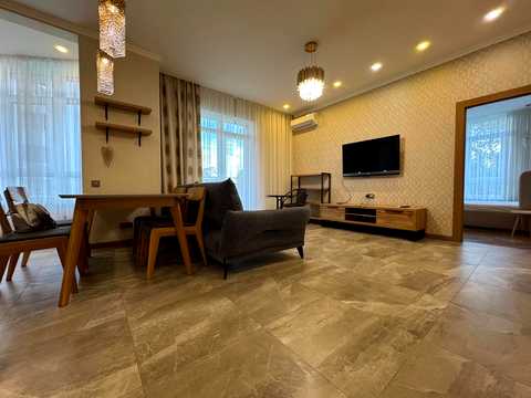 квартира за адресою Італійський бульв., 1г
