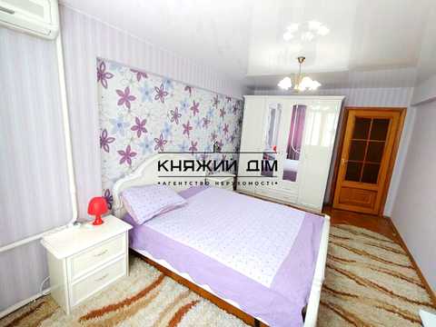 квартира за адресою Велика Васильківська вул. (Червоноармійська), 124-А